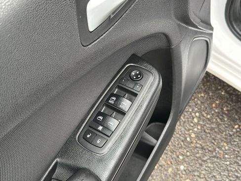 Used 2018 Dodge Charger SXT w/ Blacktop Package image 15