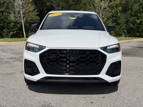 Used 2024 Audi SQ5 Premium Plus AWD/4WD image 2