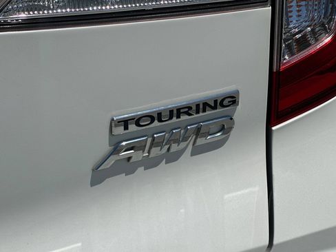 Used 2019 Honda Pilot Touring image 30