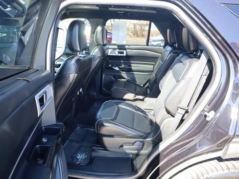 Used 2021 Ford Explorer ST w/ Equipment Group 401A AWD/4WD image 16