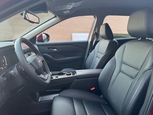 New 2025 Nissan Rogue SL AWD/4WD image 12