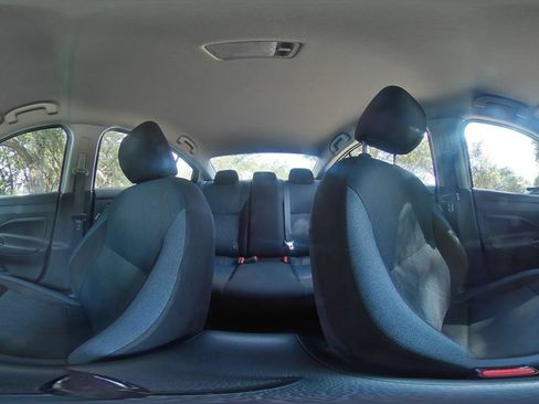 Used 2025 Nissan Versa SV FWD image 40