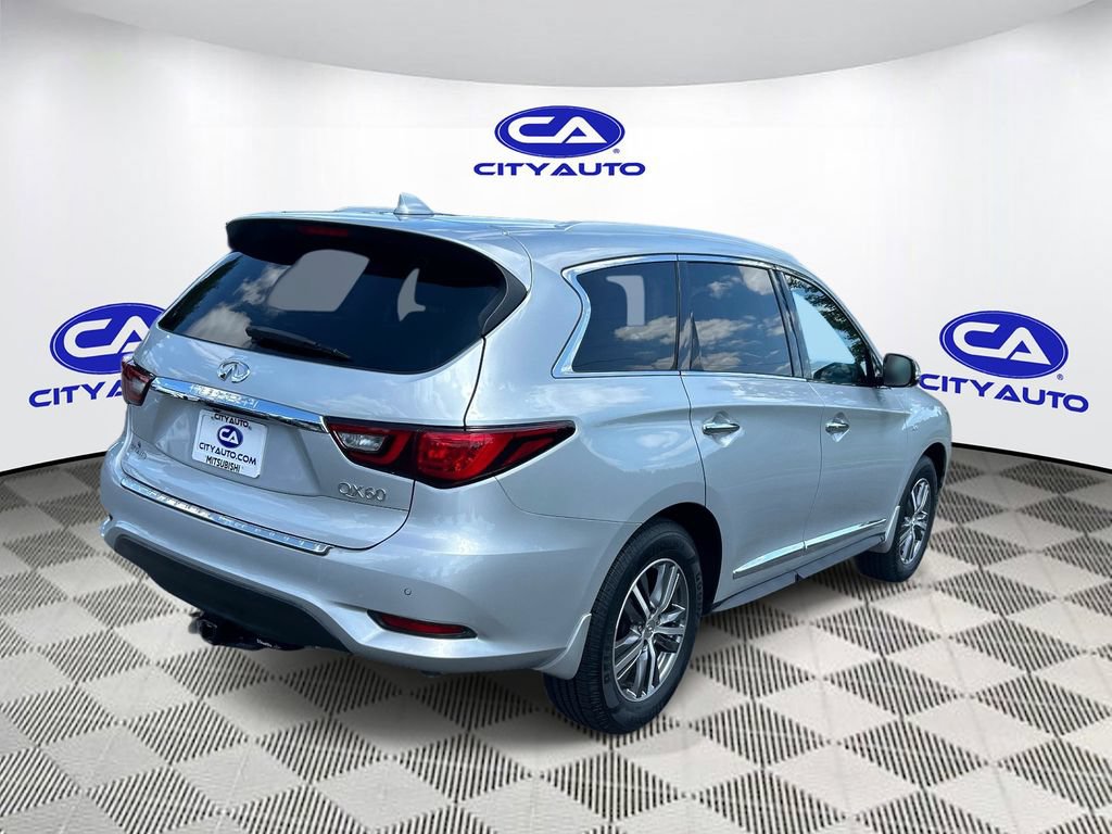 Used 2020 INFINITI QX60 Luxe w/ Essential Package FWD image 3