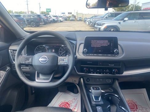 New 2026 Nissan Rogue SV image 14