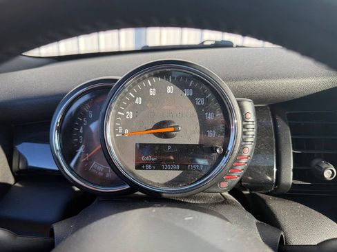 Used 2014 MINI Cooper 2-Door Hardtop FWD image 5