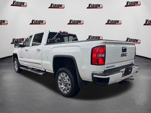 Used 2017 GMC Sierra 2500 Denali w/ Duramax Plus Package image 7