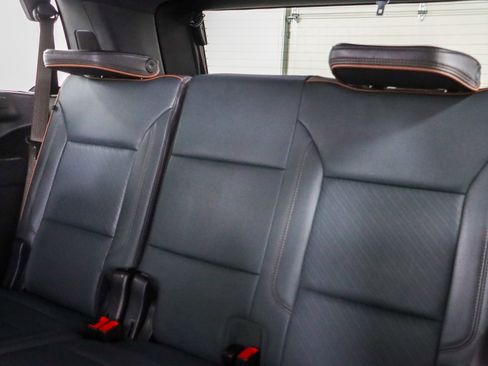 Used 2025 GMC Yukon AT4 w/ LPO, Floor Liner Package AWD/4WD image 29