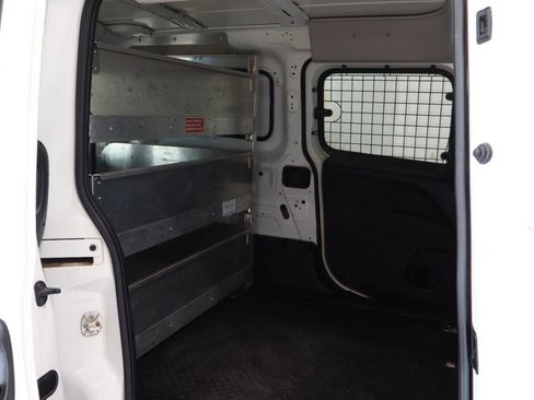 Used 2019 RAM ProMaster City Tradesman SLT FWD image 13