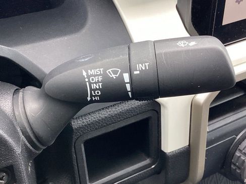 Used 2024 Toyota Tacoma TRD Off-Road image 24