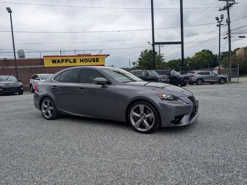 Used 2015 Lexus IS 350 w/ Navigation System Package RWD image 3