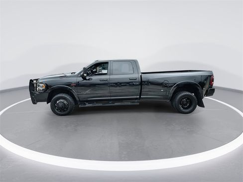 Used 2021 RAM 3500 Laramie w/ Night Edition image 5