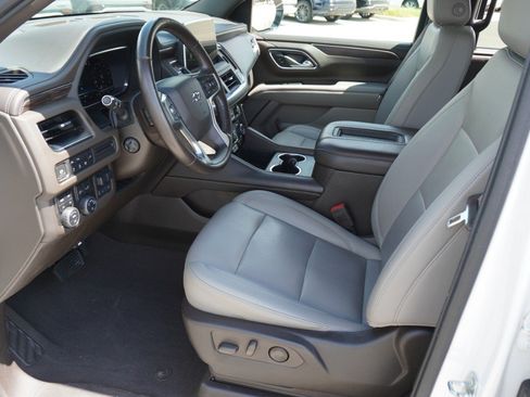 Used 2022 Chevrolet Suburban Z71 w/ Off-Road Capability Package AWD/4WD image 14