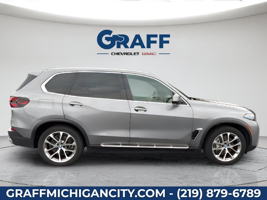 Used 2025 BMW X5 xDrive50e AWD/4WD image 9