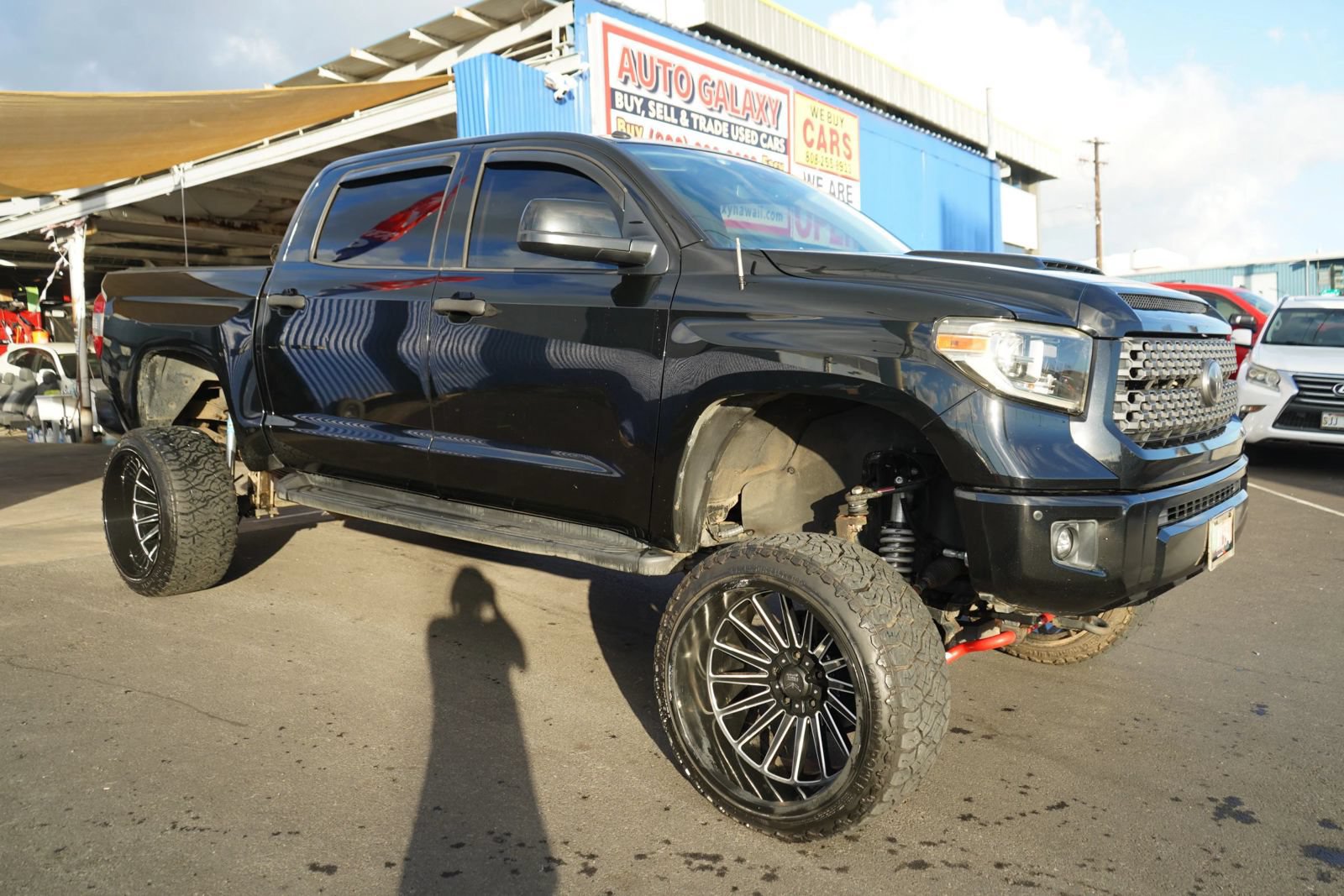 Used 2018 Toyota Tundra SR5 AWD/4WD image 3