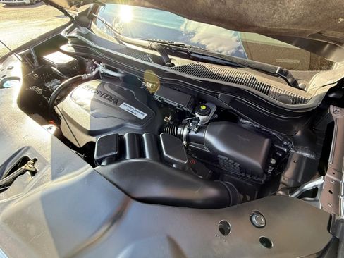 Used 2017 Honda Pilot Touring image 23