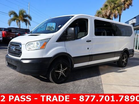 Used 2016 Ford Transit 350 XLT image 4