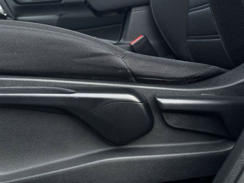 Used 2020 Honda CR-V LX image 13