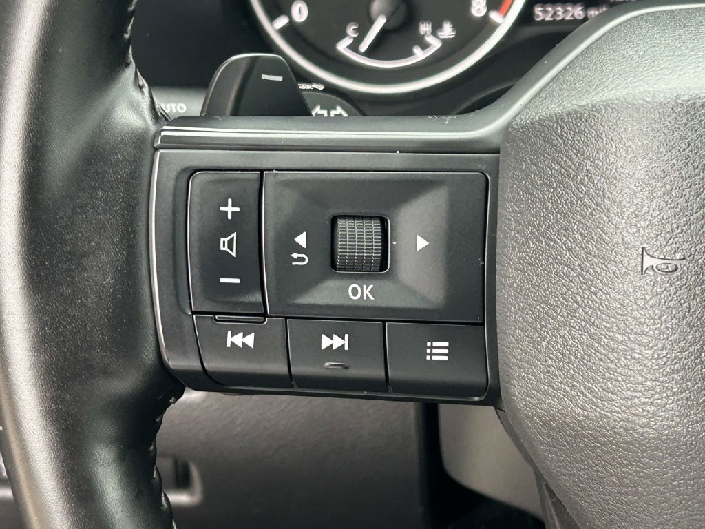 Used 2025 Nissan Rogue SV AWD/4WD image 18