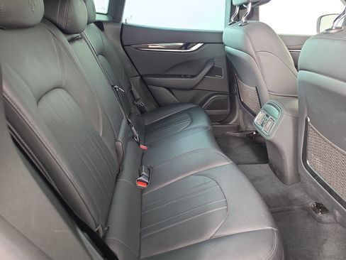 Used 2022 Maserati Levante Modena AWD/4WD image 37