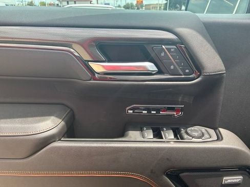Used 2022 GMC Sierra 1500 AT4 w/ AT4 Premium Package AWD/4WD image 20