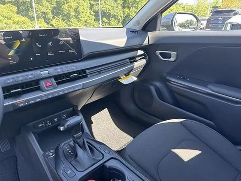 New 2026 Kia K4 FWD image 9