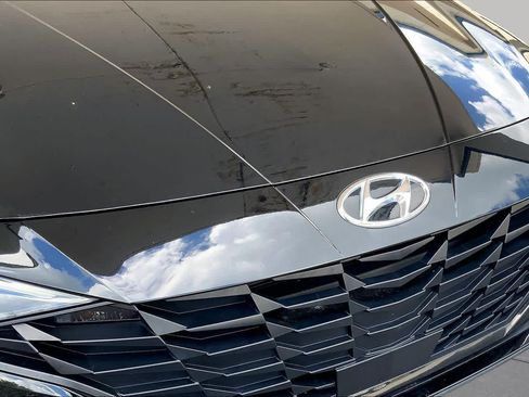 Used 2023 Hyundai Elantra SEL w/ Convenience Package FWD image 32