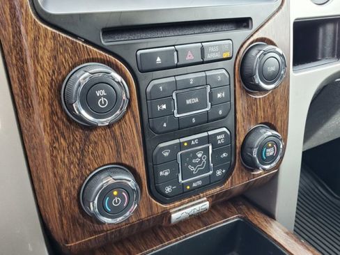 Used 2013 Ford F150 Lariat w/ Luxury Equipment Group image 23