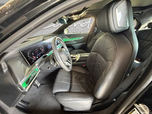 Used 2025 BMW 740i RWD image 19
