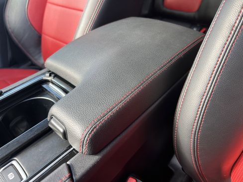 Used 2020 Jaguar F-PACE Checkered Flag image 29