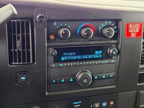 Used 2024 Chevrolet Express 3500 Extended RWD image 14