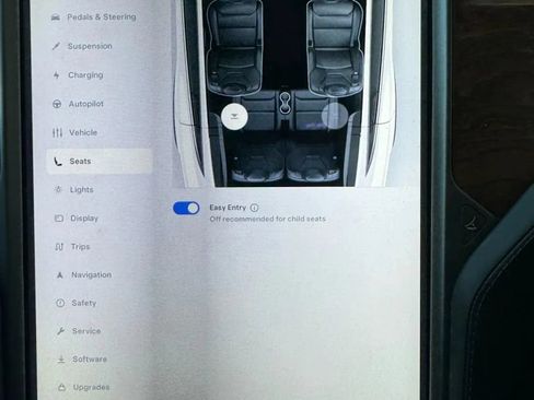 Used 2018 Tesla Model X 75D AWD/4WD image 11