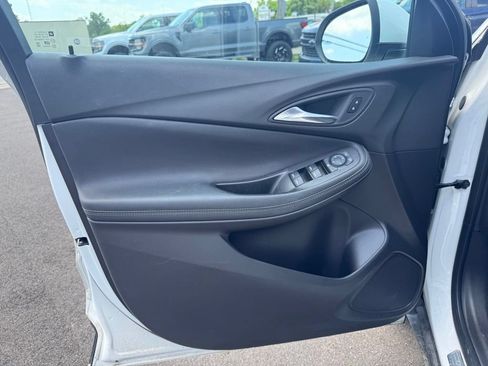 Used 2023 Buick Encore GX Preferred w/ Cold Weather Comfort Package FWD image 7