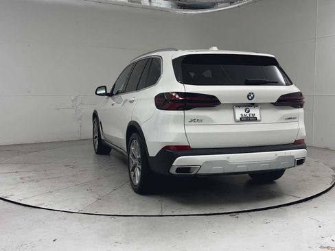 Used 2024 BMW X5 xDrive40i w/ Premium Package AWD/4WD image 5