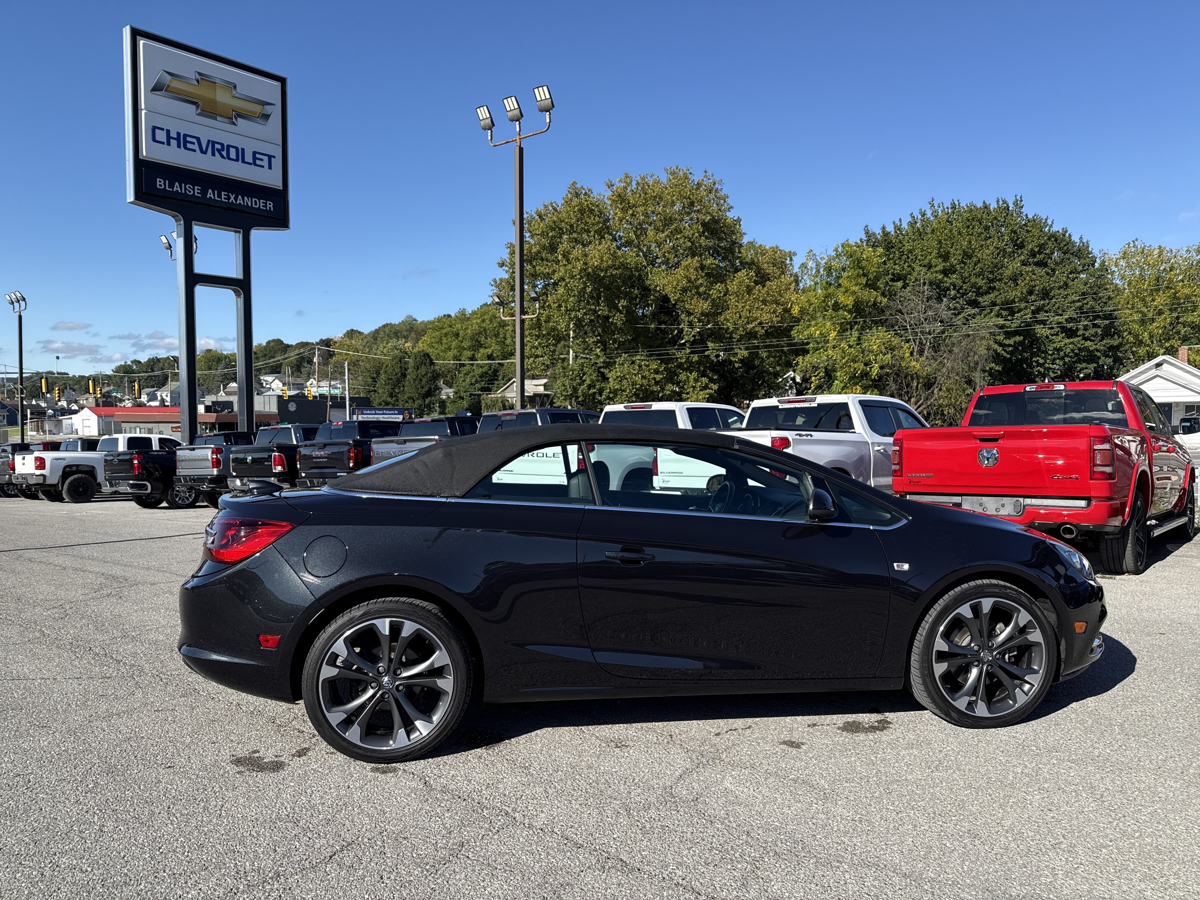 Used 2016 Buick Cascada Premium FWD image 2