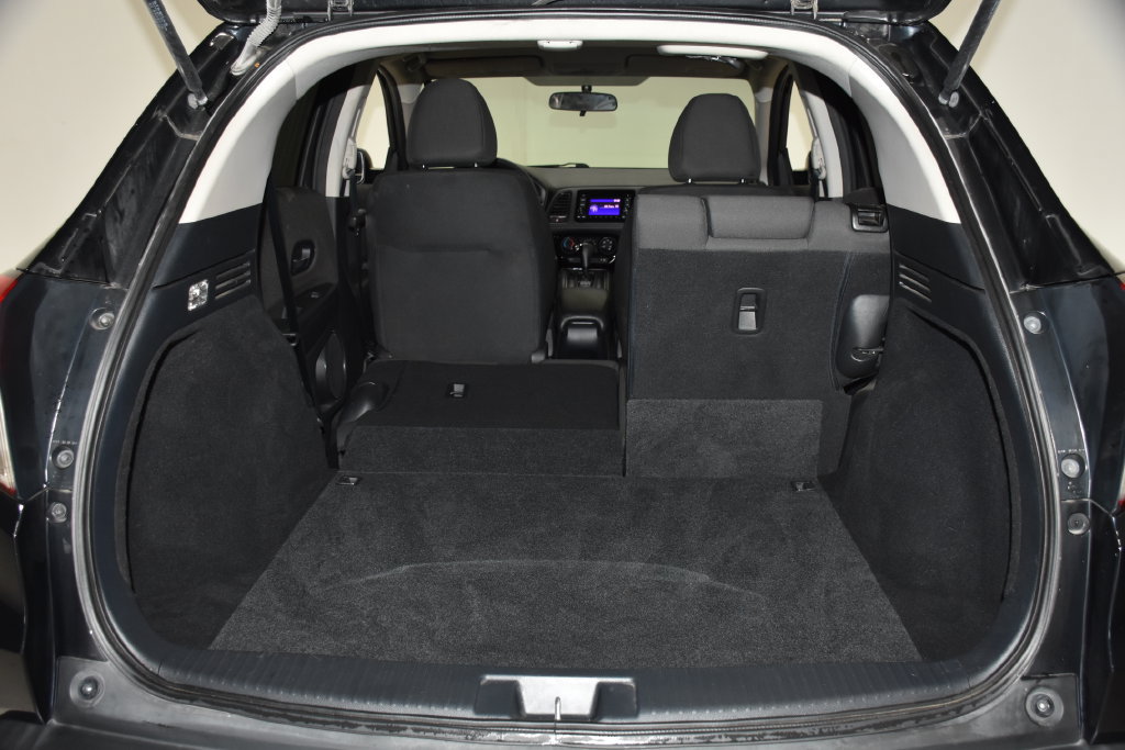 Used 2021 Honda HR-V LX image 27