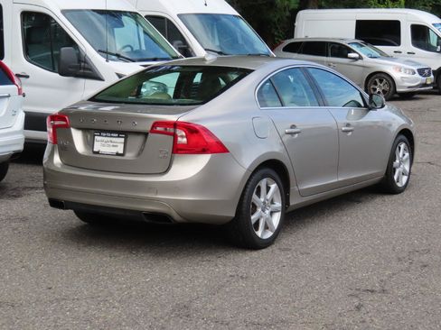 Used 2016 Volvo S60 T5 Premier w/ Climate Package AWD/4WD image 18
