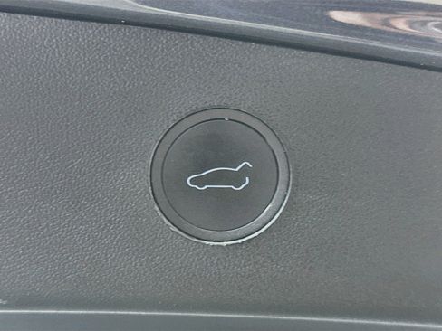 Used 2023 Tesla Model 3 Standard Range RWD image 27