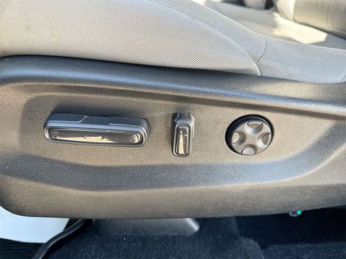 Used 2019 Honda CR-V EX image 14