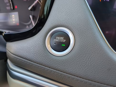 Used 2019 Cadillac XT5 Luxury image 33