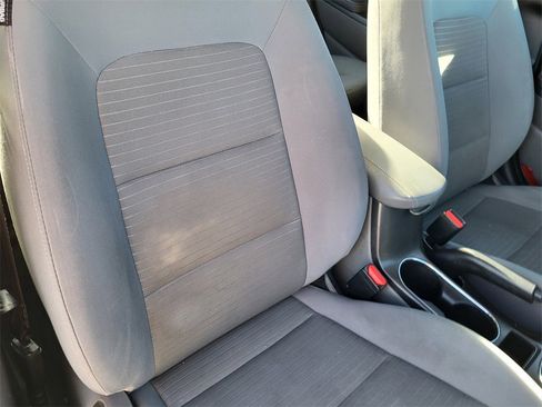 Used 2017 Kia Forte LX w/ LX Popular Package image 18