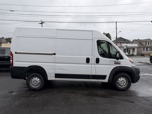 Used 2019 RAM ProMaster 2500 FWD image 9