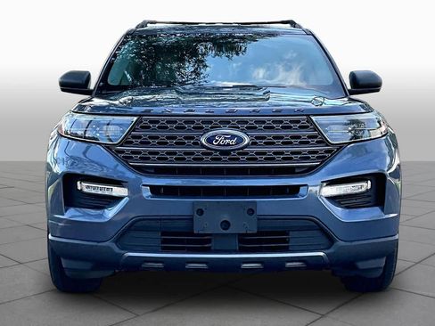 Used 2021 Ford Explorer XLT w/ Equipment Group 202A RWD image 4