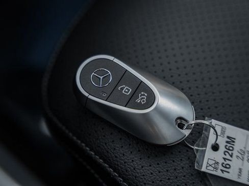 New 2026 Mercedes-Benz GLC 300 4MATIC image 39