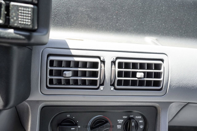 Used 1993 Ford Mustang Cobra RWD image 28