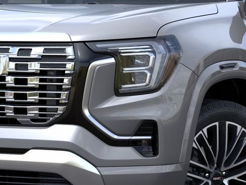 New 2026 GMC Terrain Denali w/ LPO, Floor Liner Package AWD/4WD image 24