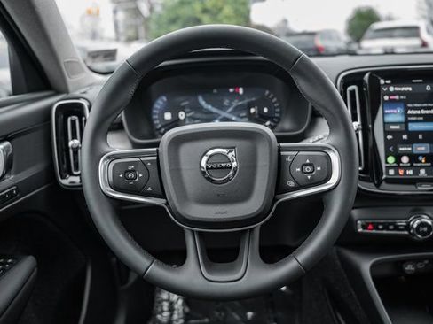 Used 2026 Volvo XC40 B5 Plus w/ Protection Package Premier AWD/4WD image 32