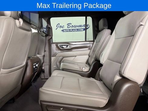 Used 2021 GMC Yukon XL SLT w/ SLT Luxury Plus Package image 14