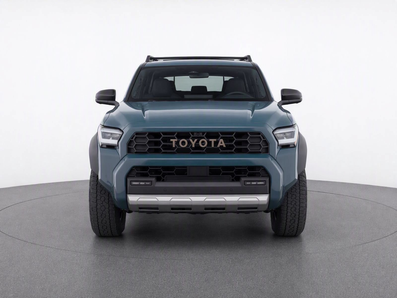 Used 2025 Toyota 4Runner Trailhunter AWD/4WD image 6