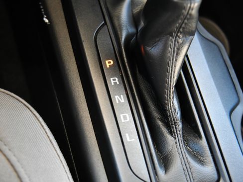 Used 2022 GMC Canyon Elevation Standard w/ Convenience Package image 25