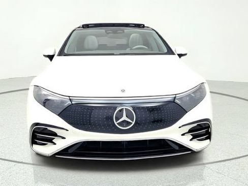 Used 2023 Mercedes-Benz EQS 450+ Sedan image 2